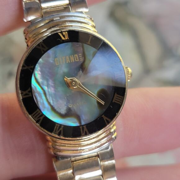 Vintage Watches Gitano MOP Dial Roman Numeral Gold Stretch Band Quartz Watch - Picture 9 of 10